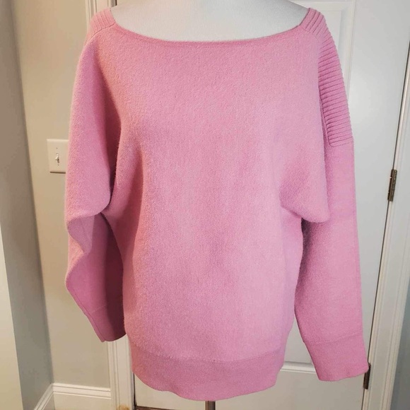 Sweater - Picture 2 of 7